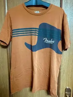 ユニクロ UT Fender Precision Bass Tシャツ