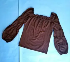 美品　EPOCA❣️エポカ　ボリューム袖　フリル付ニット　ブラウン