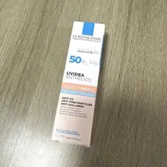 【新品】ラロッシュポゼ トーンアップローズ＋ 30ml 日焼け止め 化粧下地のサムネイル