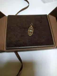 アガット チャーム オパール 透かし ペンダントトップ