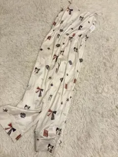 新品未使用　♡ジェラートピケのメキシカン柄オフホワイトサテンサロペット