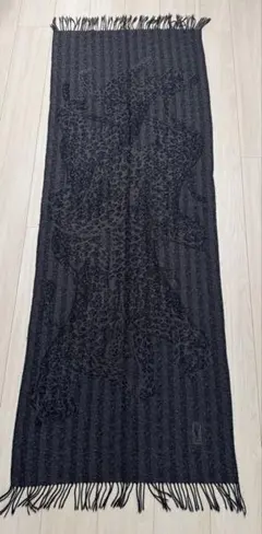 YSL イヴサンローラン 大判ストール 黒系のサムネイル