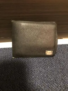 二つ折り財布のサムネイル