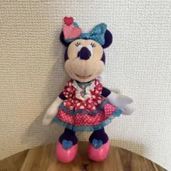 初期　2024 ミニーのファンダーランド　パルパルーザ　ぬいぐるみバッジ