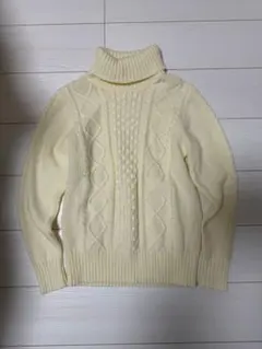 LHP クリーム色 タートルネックセーターのサムネイル