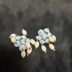 アンティーク〜ヴィンテージのイヤリング ライトブルー