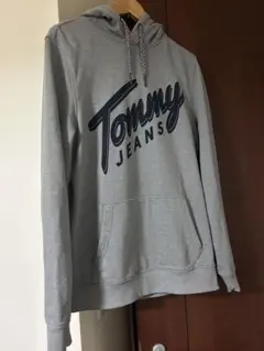 TOMMYHILFIGER グレー　裏毛パーカースウェット