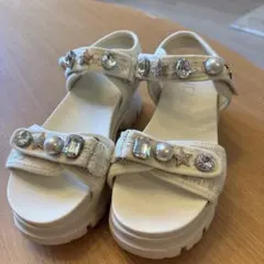 ❤️新品ニカルビジュー厚底サンダルSサイズのサムネイル