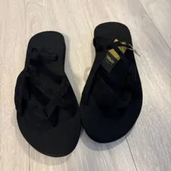 Teva Olowahu サンダル ブラックのサムネイル