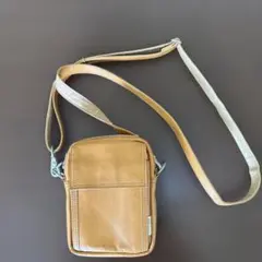 PORTERポーター レザーショルダーバッグポシェット　かっこいいおしゃれレア色