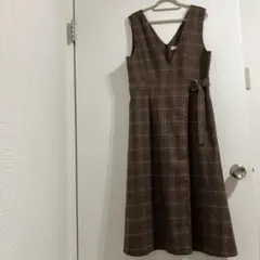 ラップ風ジャンパースカート