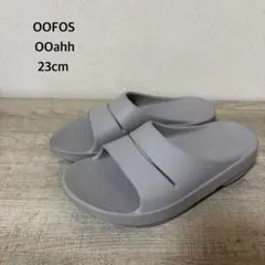 OOFOS OOahh リカバリーサンダル 23cm グレーのサムネイル