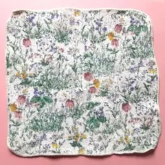 花柄ハンカチ　(中古品)　　　　　BARAKURA English Garden