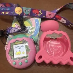 Tamagotchi ピンク 本体とストラップ　たまごっちパラダイス