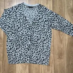 ヒョウ柄リブ編みカーディガン