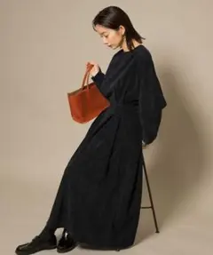 KBF KBF+ コーデュロイボリュームワンピース　ネイビー　Mサイズ