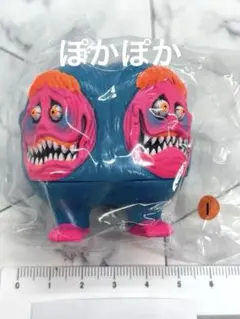 VAG SERIES 47 SHELTERBANK KOOKYS ガチャ ①