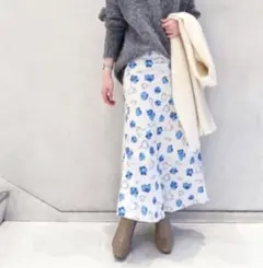 ミラオーウェン　花柄ナロースカート