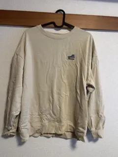 ベージュ 刺繍ロゴ クルーネック トレーナーconverse