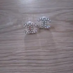CHANELパールピアス
