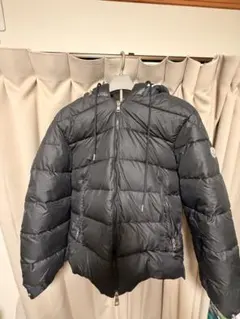Moncler ダウンジャケット ブラック フード付き即決値下げ⭕️