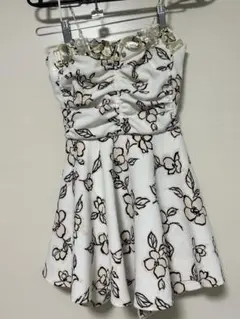 snidel ビジュー付フラワーロンパース オールインワン Sサイズ