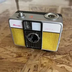 生産終了品】Holga 135TIM ハーフ フィルムカメラ イエロー - メルカリ