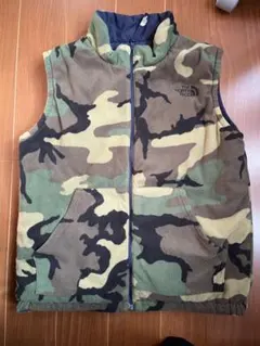 ザノースフェイス　迷彩柄ダウンベスト　Sサイズ THE NORTH FACE（ダウンベスト）のフリマアイテム一覧