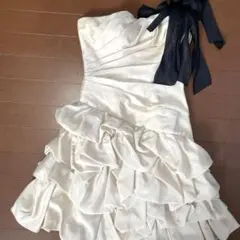 ［ウエディング］アイボリーフリルドレス