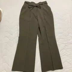 カジュアルパンツ