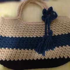 編み物トートバッグ 　お花タッセル付き