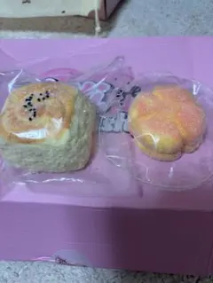 最終値下げ kikisquishy スクイーズ　粉付きパンM、ぼやぼや袋入りS