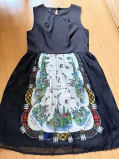❤️iS.Scolar ❤️黒 ワンピース 風景プリントのサムネイル