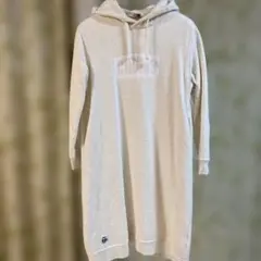 12/16まで　CHARMSチャムスロゴロングパーカー Mサイズ