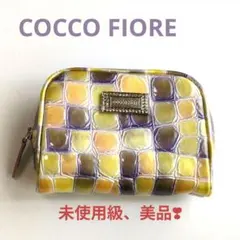 美品✨️ COCCO FIORE コッコフィオーレ　ポーチ　ミニ小物ケースのサムネイル