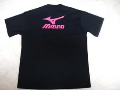 【3-52】Mizuno M 美品 男女用クイックドライ黒シャツ ピンクロゴ糸引