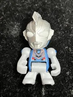 ウルトラマン ウルトラマンゼット　バスボール　びっくらたまご　ウルトラヒーローズ