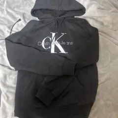 Calvin Klein Jeans ブラックパーカー