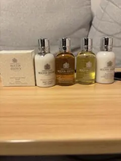 MOLTON BROWN 旅行用シャンプーセット