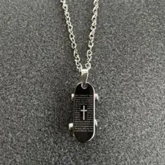 スケートボード型ネックレス