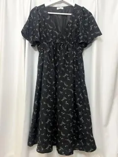 earth music&ecology カシュクールフラワーワンピース　ブラック