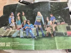 TWICE Between 1&2 ポスター