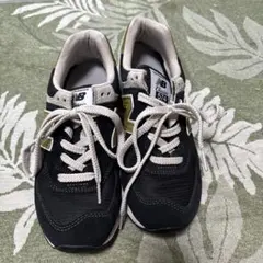 New Balance 574 ブラック/ゴールド スニーカー