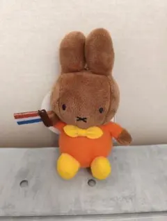 6/1/9　ハウステンボス メラニー ぬいぐるみキーホルダー 限定 ミッフィー