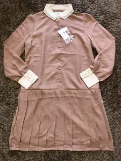 最終値下げ　新品未使用タグ付　アースミュージック&エコロジー襟付きプリーツワンピ