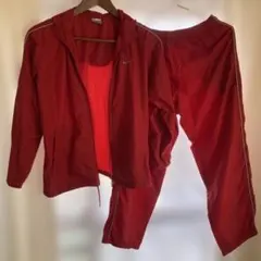 子供服　NIKE ジャージ 上下セット レッド　140 男の子