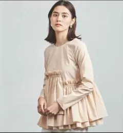 試着のみユナイテッドアローズ ティアードギャザーロングスリーブブラウスのサムネイル