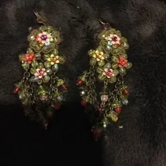 ミハエルネグリン ピアス 廃盤デザイン