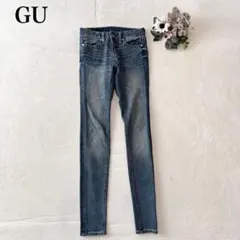 【ジーユー】ウルトラストレッチスキニージーンズ（S)シンプル カジュアル