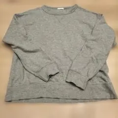 ジーユ　GU　トレーナー　グレー　トップス　シンプル
